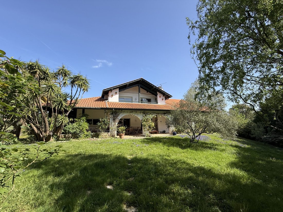 Villa in Mendi-Choko-Karrikatxar-Olhette, Urrugne, France 1 - 18021993