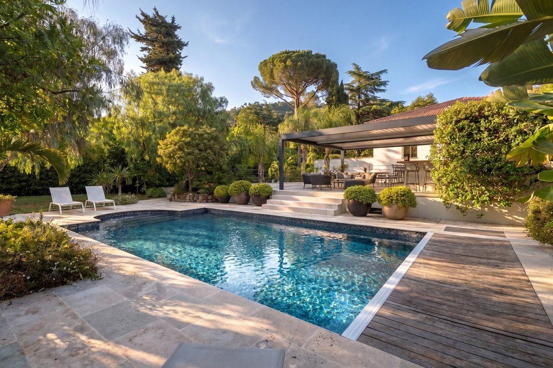 House in Saint Nicolas, Cannes, France 2 - 18022097