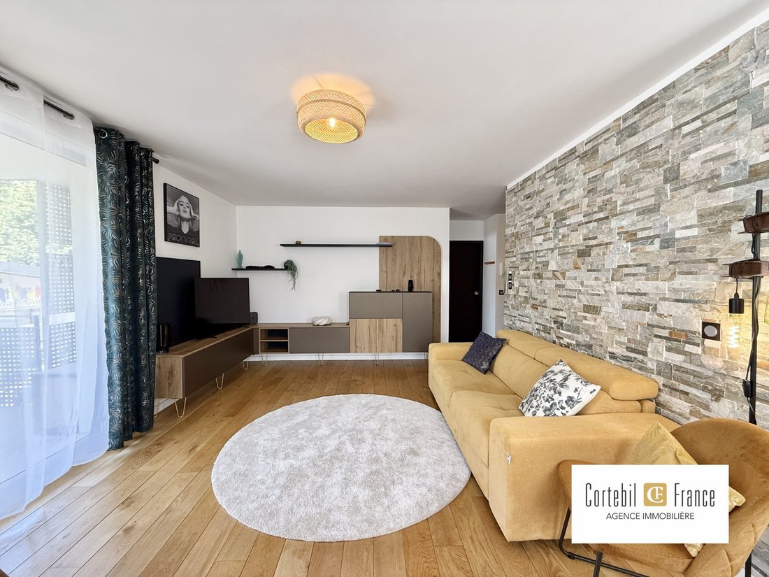 Apartment in Gare, Annecy, France 4 - 18021999