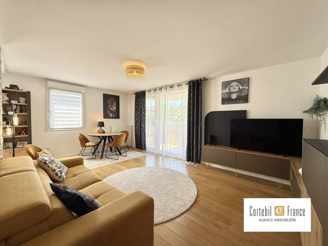 Apartment in Gare, Annecy, France 1 - 18021999
