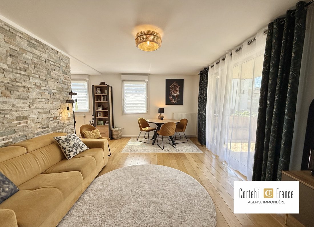 Apartment in Gare, Annecy, France 5 - 18021999