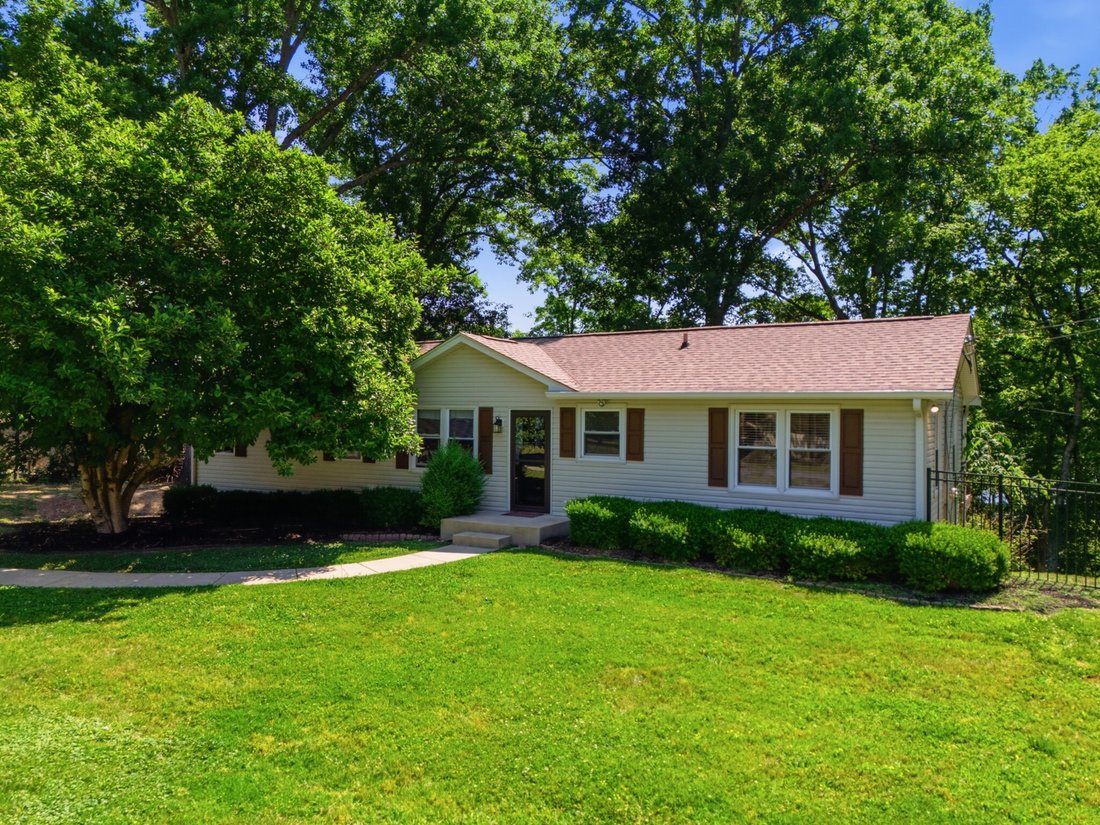 House in Gallatin, Tennessee, United States 3 - 18022451