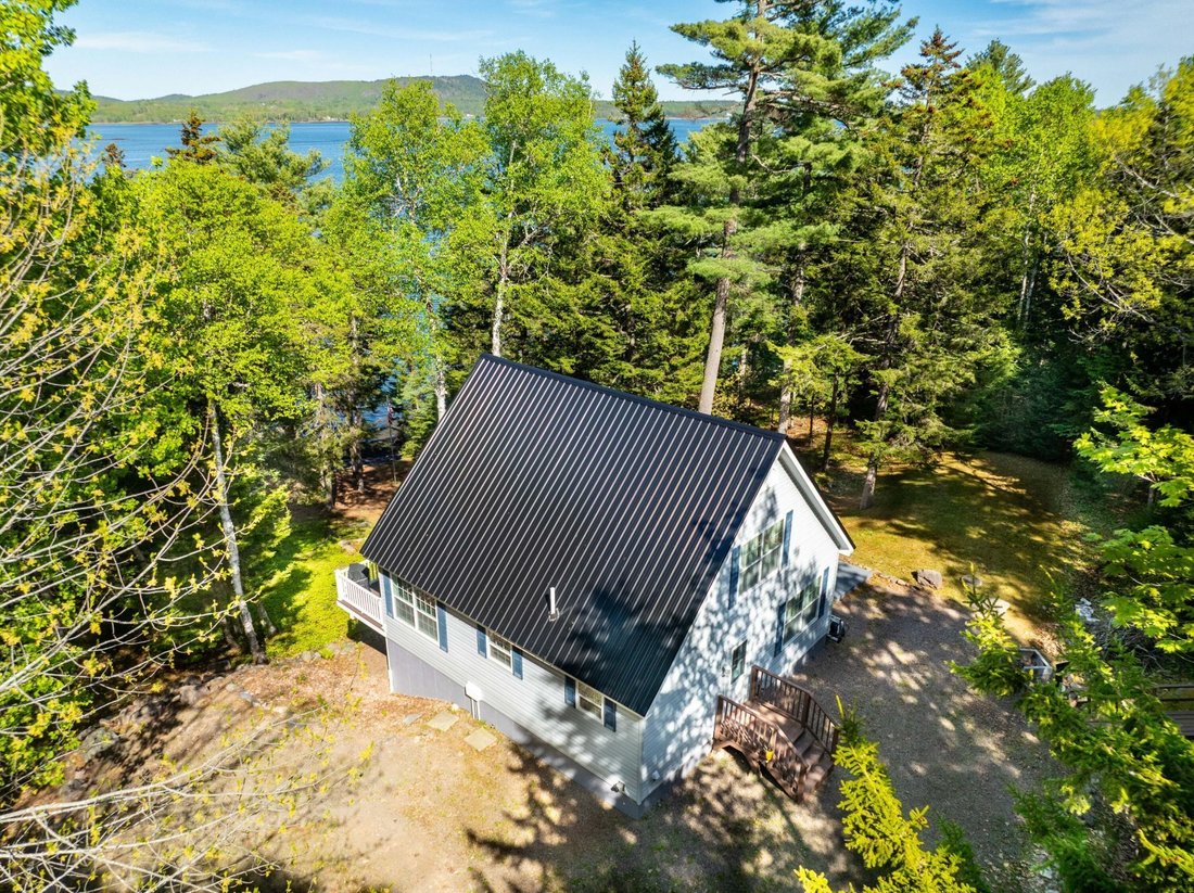 House in Calais, Maine, United States 1 - 18022152
