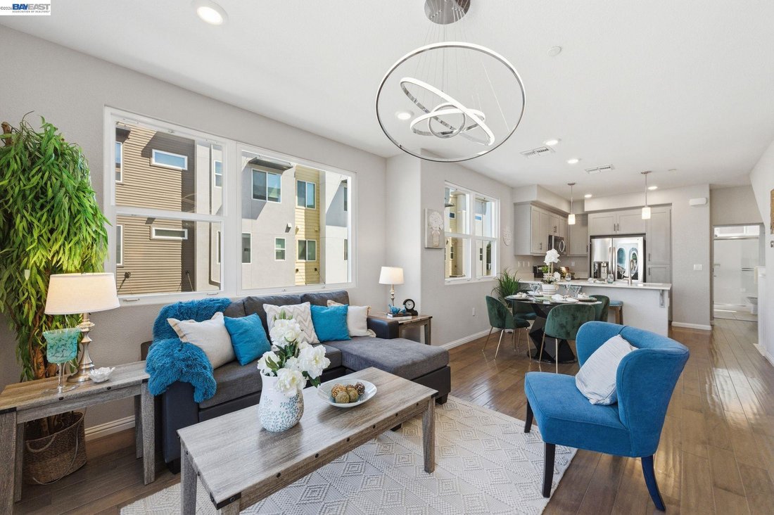 Condo in Newark, California, United States 2 - 18019778