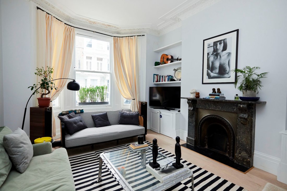 Apartment in Barons Court, Hammersmith and Fulham, England 3 - 18022429