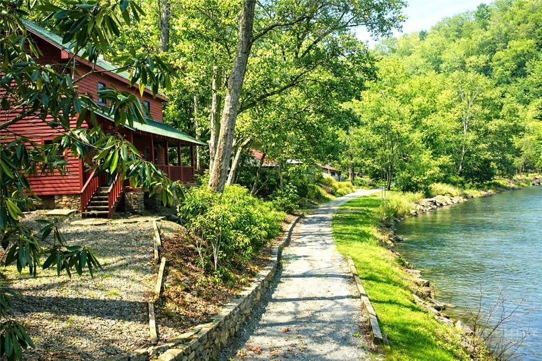 House in Sparta, North Carolina, United States 3 - 17647752
