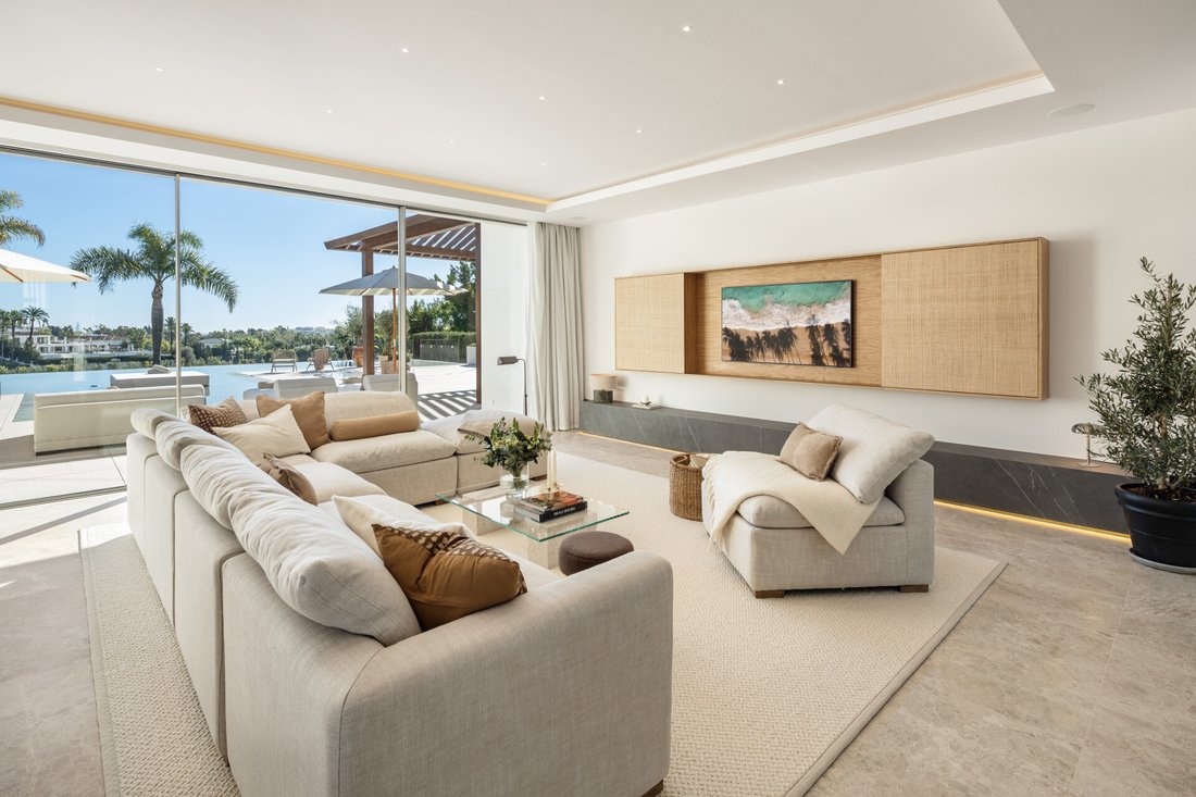 Villa in Nueva Andalucia, Marbella, Spain 4 - 15109296