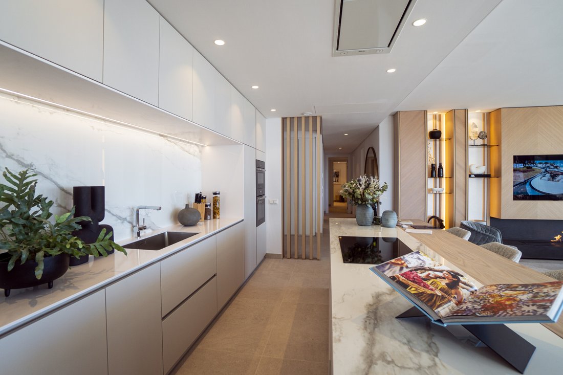 Apartment in La Quinta, Benahavis, Andalusia 4 - 15701259
