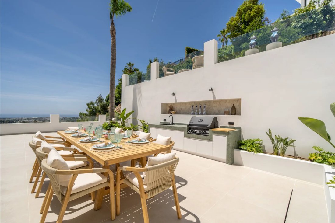 Villa in Nueva Andalucia, Marbella, Spain 4 - 16170702