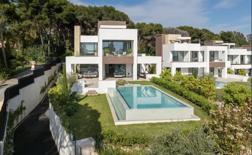 Villa in Golden Mile, Andalusia, Spain 1