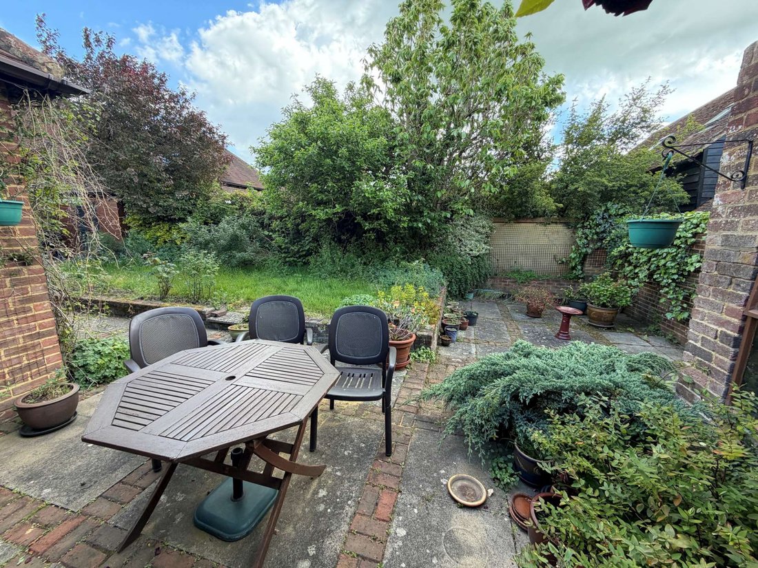 House in Wonersh, England 3 - 17396003