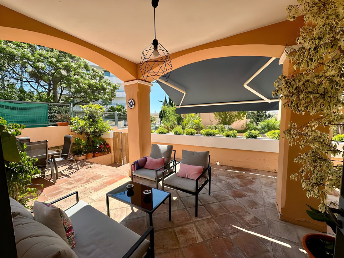 Townhouse in Marbella, Andalusia, Spain 2 - 15614212