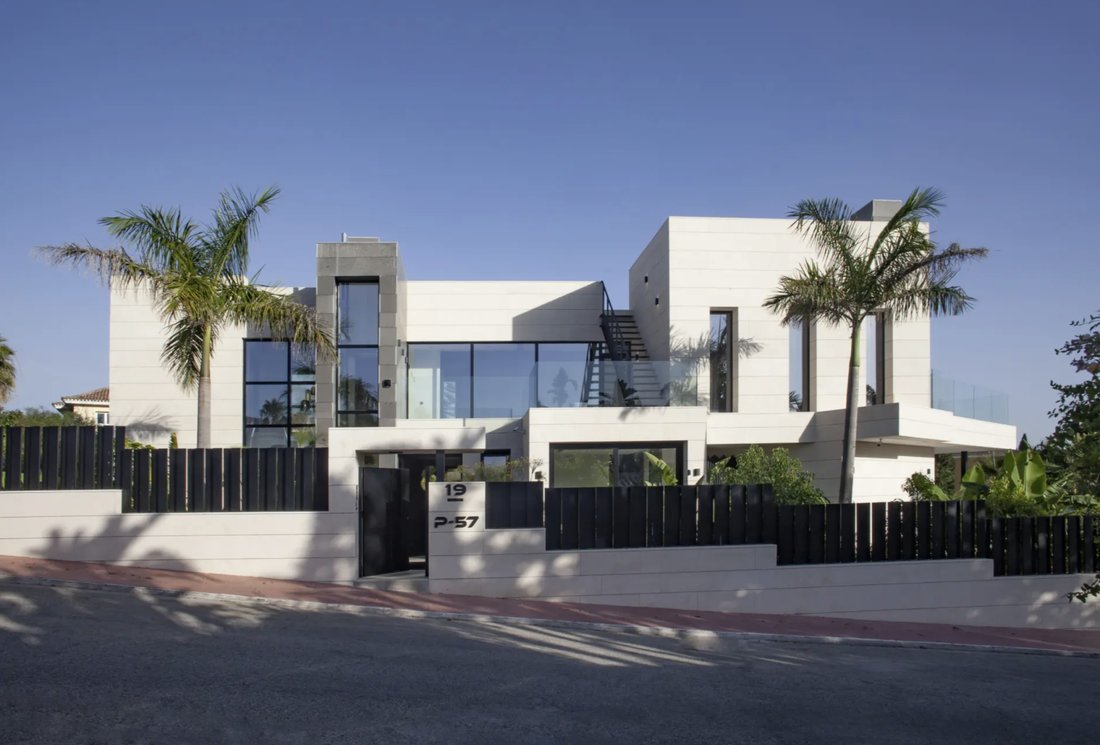 Villa in Nueva Andalucía, Marbella, Spanien 4 - 16162864