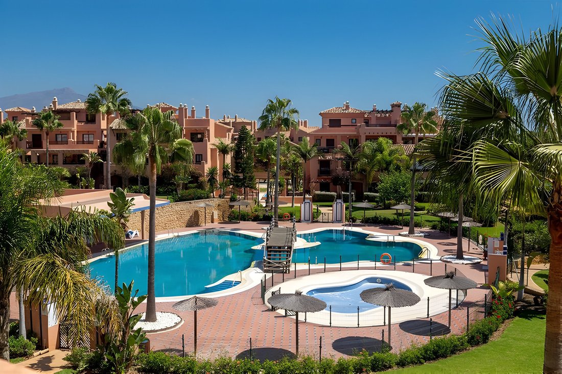 Apartment in Atalaya-Isdabe, Estepona, Andalusia 1 - 15614208