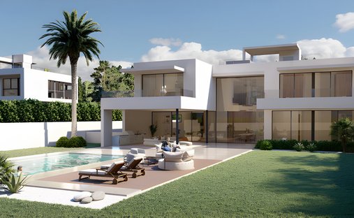 Villa in Elviria-Cabopino, Marbella, Spain 1