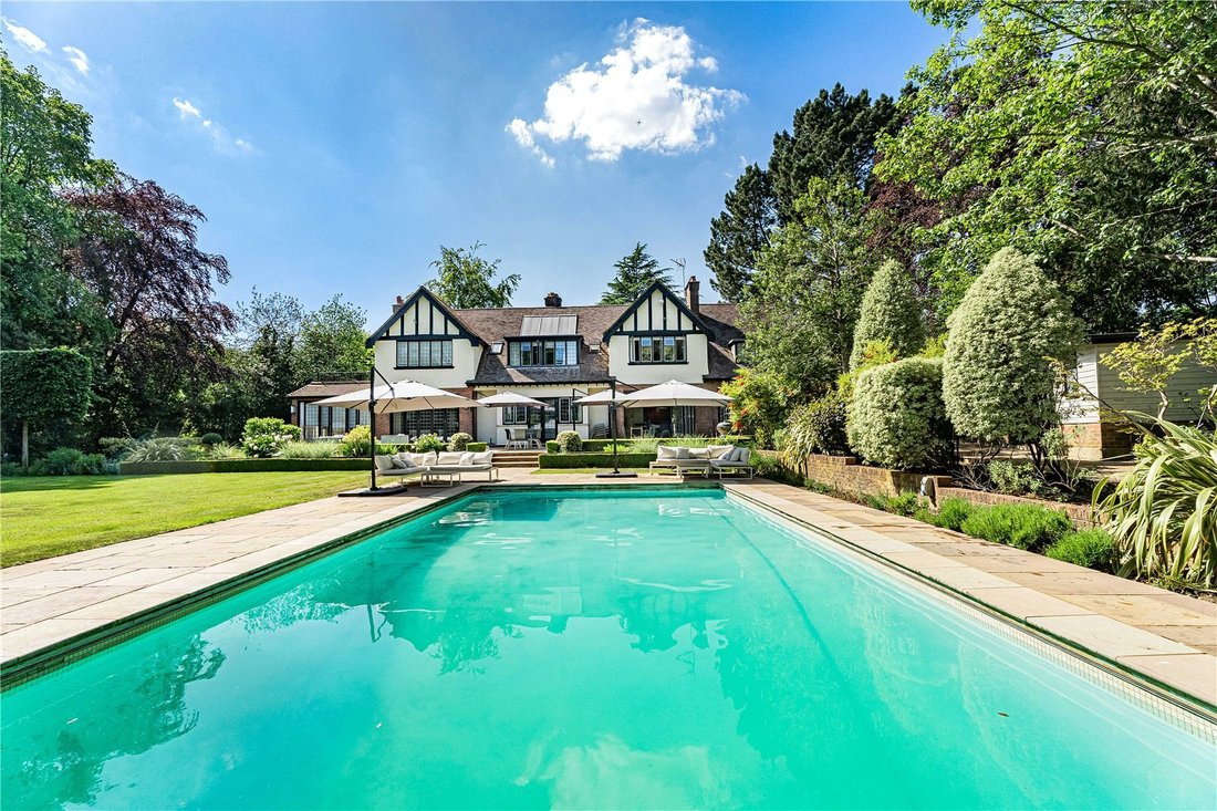 House in Barnet, England 2 - 17326192