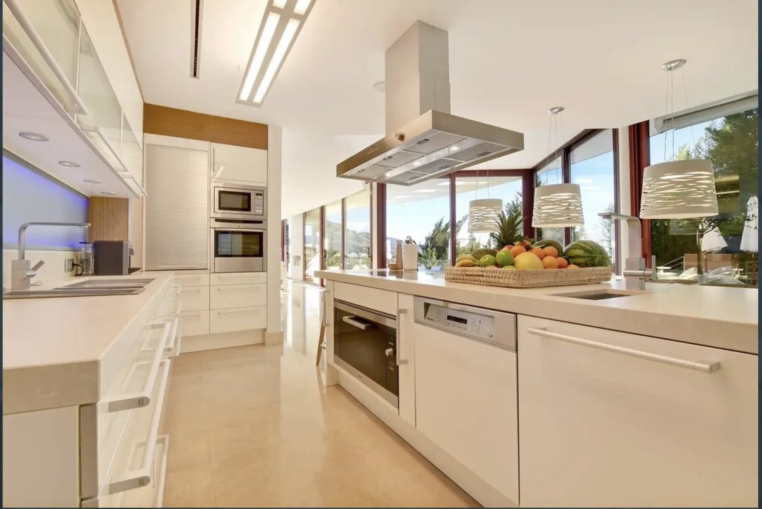 Villa in Nueva Andalucia, Marbella, Spain 5 - 16163090