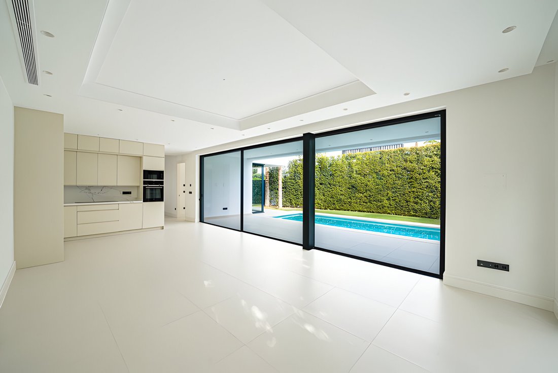 Villa in Golden Mile, Andalusia, Spain 3 - 15754421