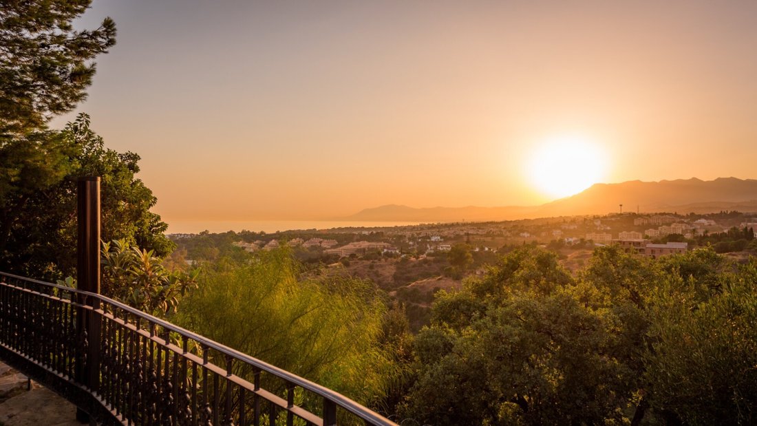 Villa in Elviria-Cabopino, Marbella, Spain 2 - 12015136