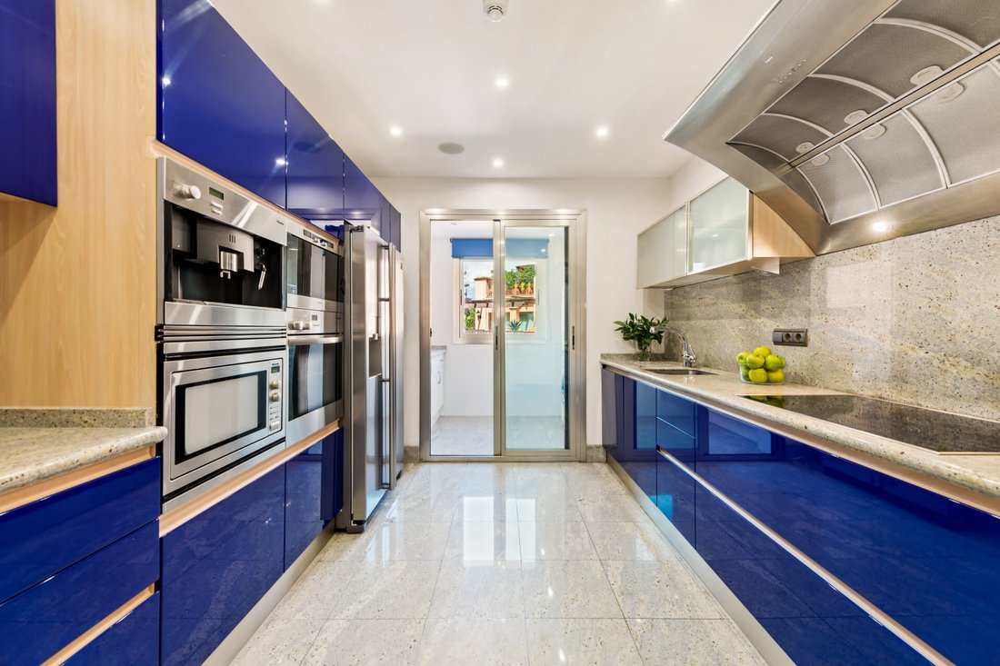Apartment in Puerto Banus, Marbella, Spain 5 - 15604457
