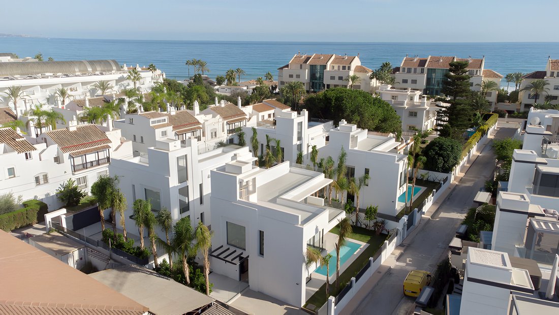 Villa in Golden Mile, Andalusia, Spain 2 - 15754421