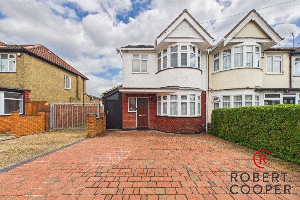 House in Roxborough Park, Harrow, England 1 - 18022229