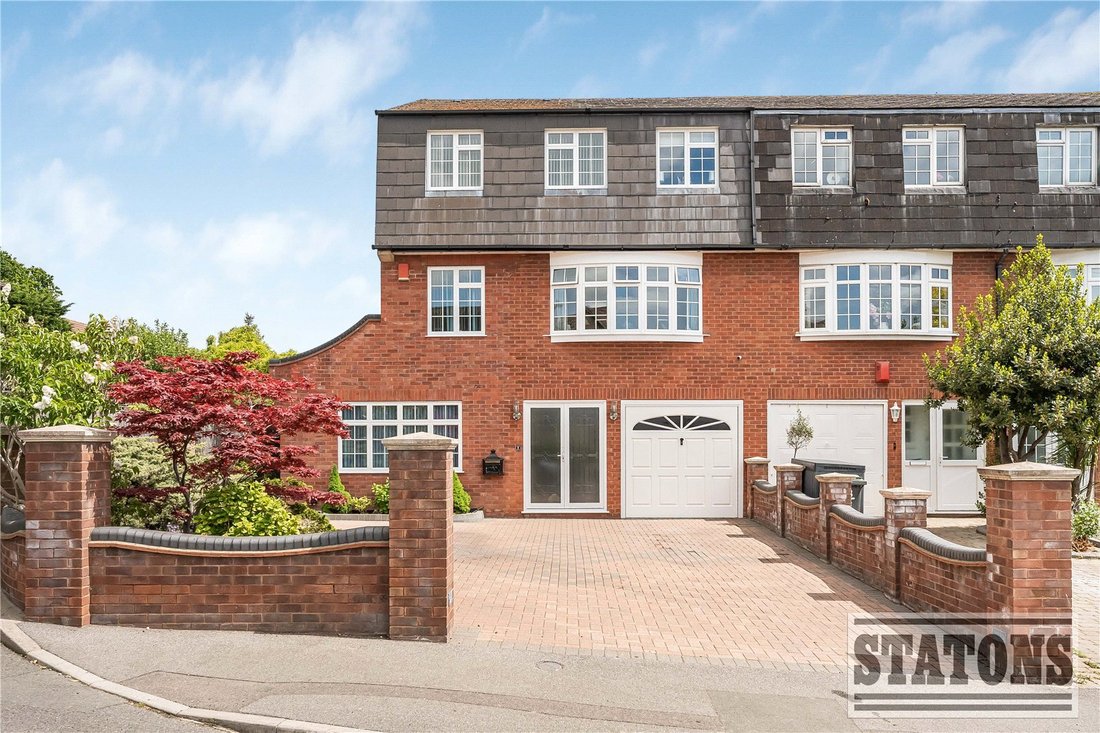 House in The Ridgeway, Enfield, England 2 - 18022504