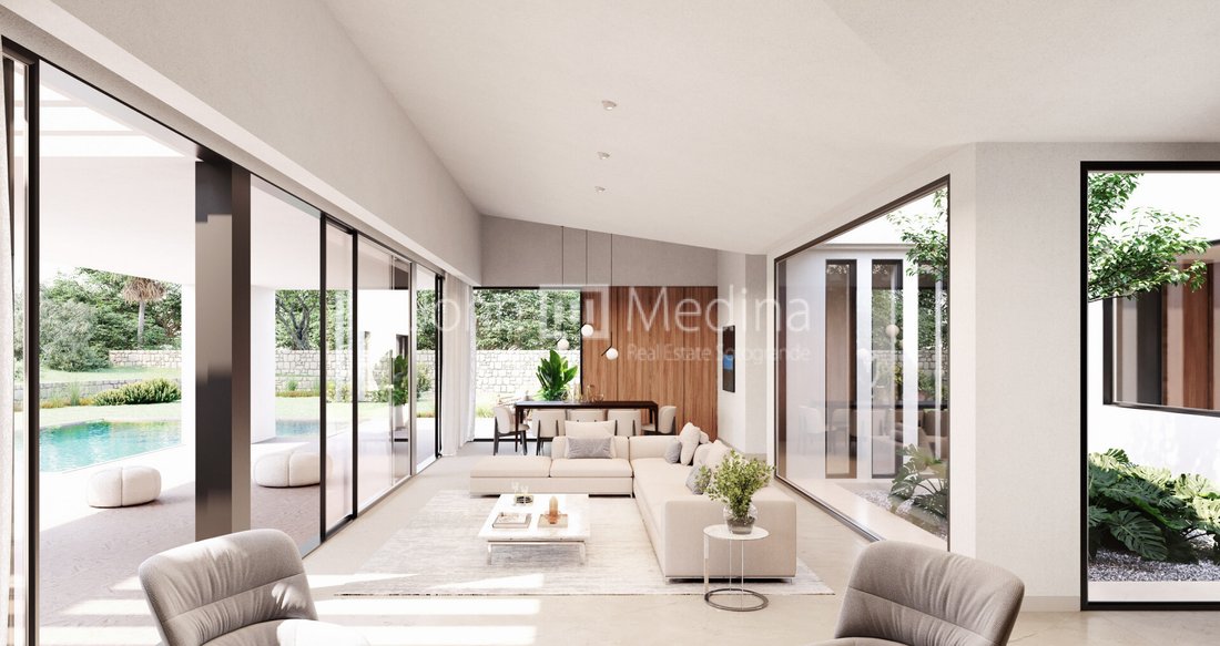 Villa in Sotogrande, San Roque, Andalusia 2 - 18012846