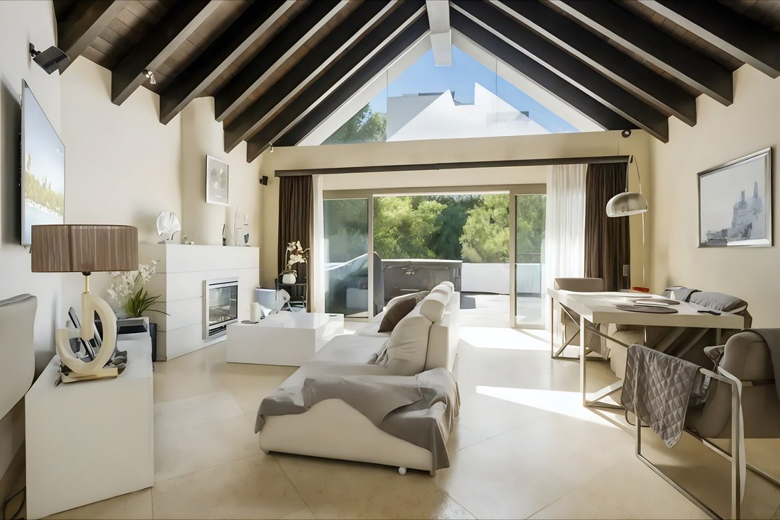 Apartment in Benahavis, Andalusia, Spain 5 - 14892016