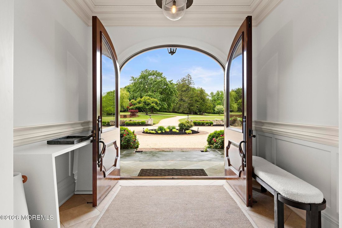 House in Colts Neck, New Jersey, United States 5 - 18022324