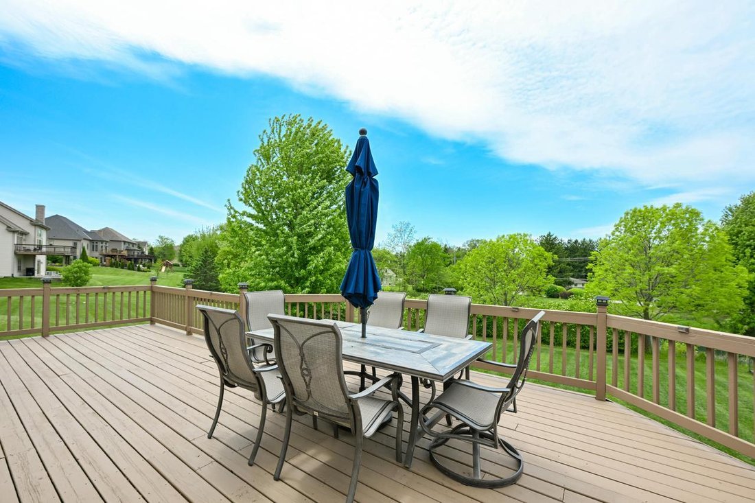 House in Menomonee Falls, Wisconsin, United States 4 - 18022202