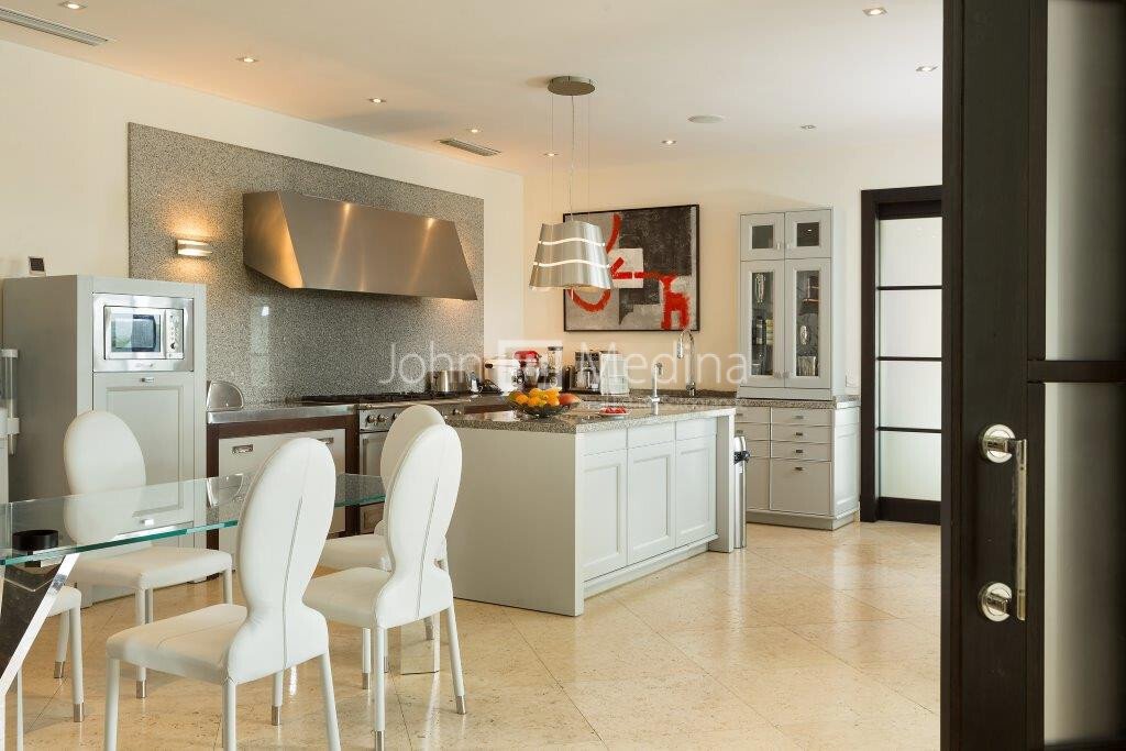 Villa in Sotogrande, San Roque, Andalusia 5 - 17442834