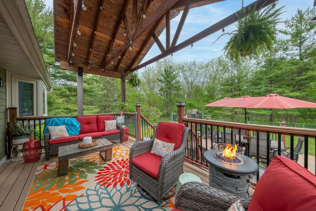 House in Pewaukee, Wisconsin, United States 4 - 18022183