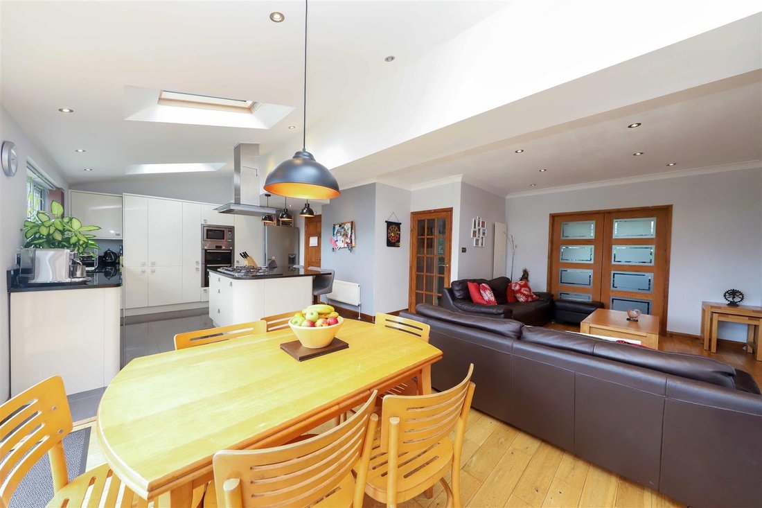 House in Eastcote Village, Hillingdon, England 4 - 18022553