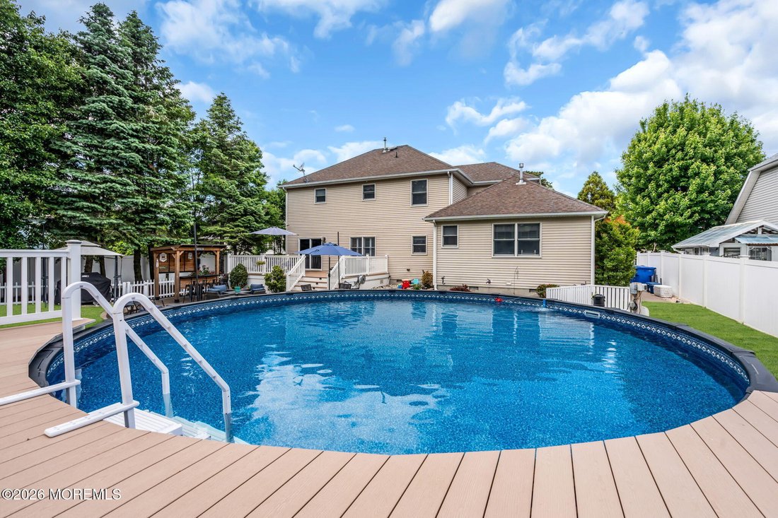 House in Toms River, New Jersey, United States 4 - 18022316