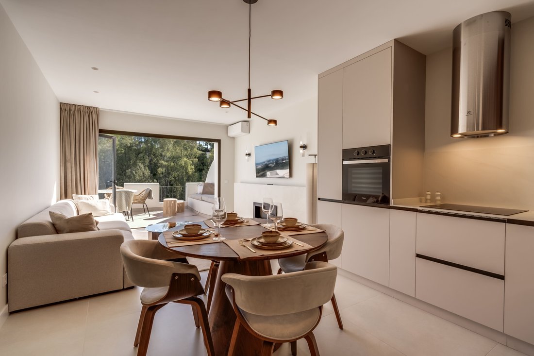 Apartment in Benahavis, Andalusia, Spain 4 - 17255687