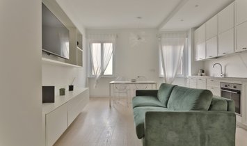 Apartment in Historic Center, Milan, Lombardy 1