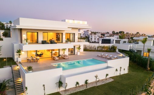 Villa in Estepona, Andalusia, Spain 1