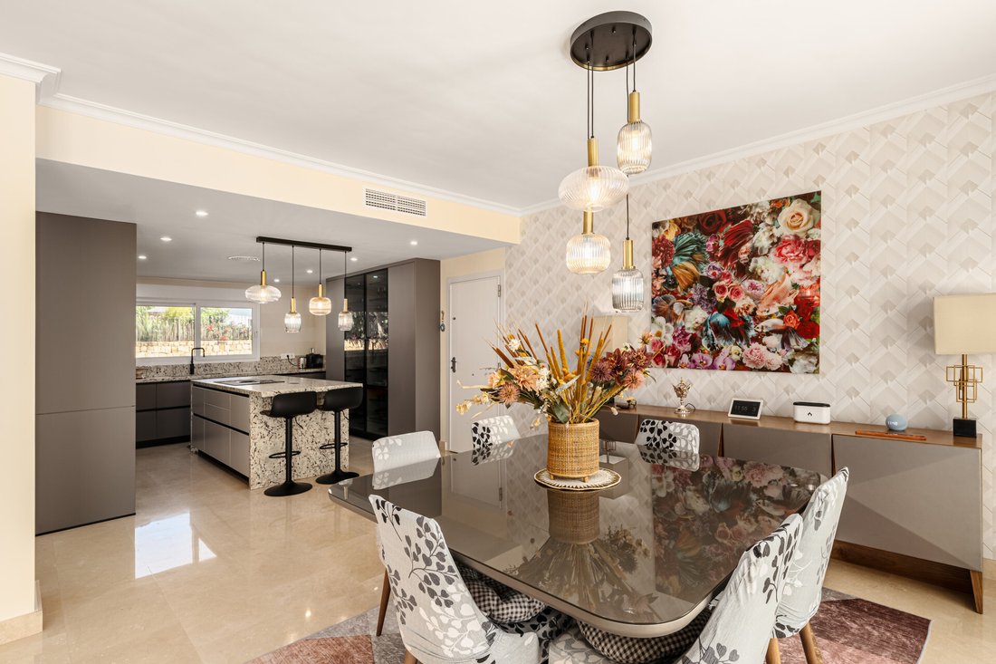 Villa in Marbella, Andalusia, Spain 5 - 14231326