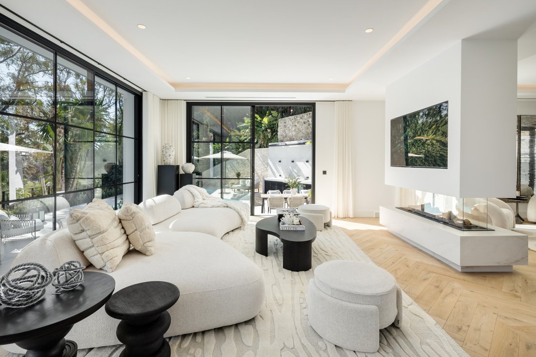 Villa in La Quinta, Benahavis, Andalusia 5 - 15442152