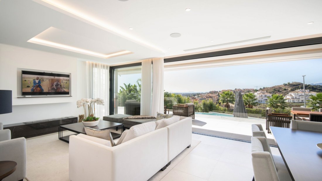 Villa in Nueva Andalucia, Marbella, Spain 5 - 14073016