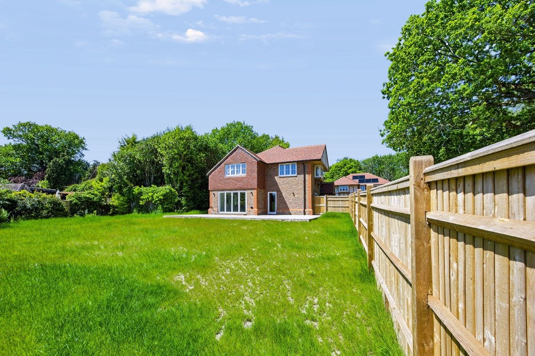 House in Fletching, England 5 - 18023601