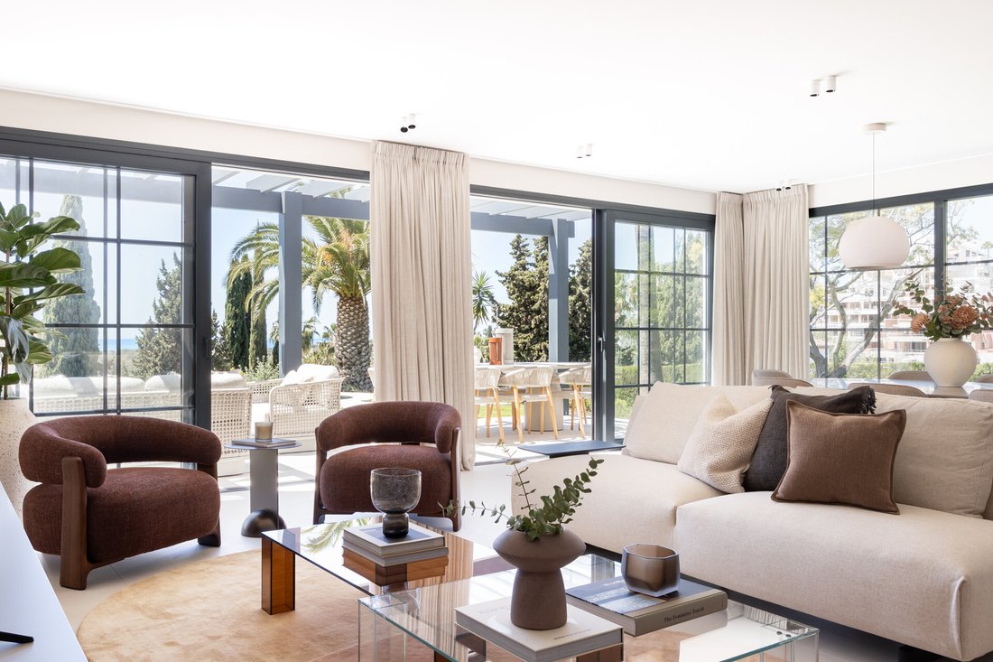 Villa in El Paraíso, Benahavis, Spain 2 - 18024147