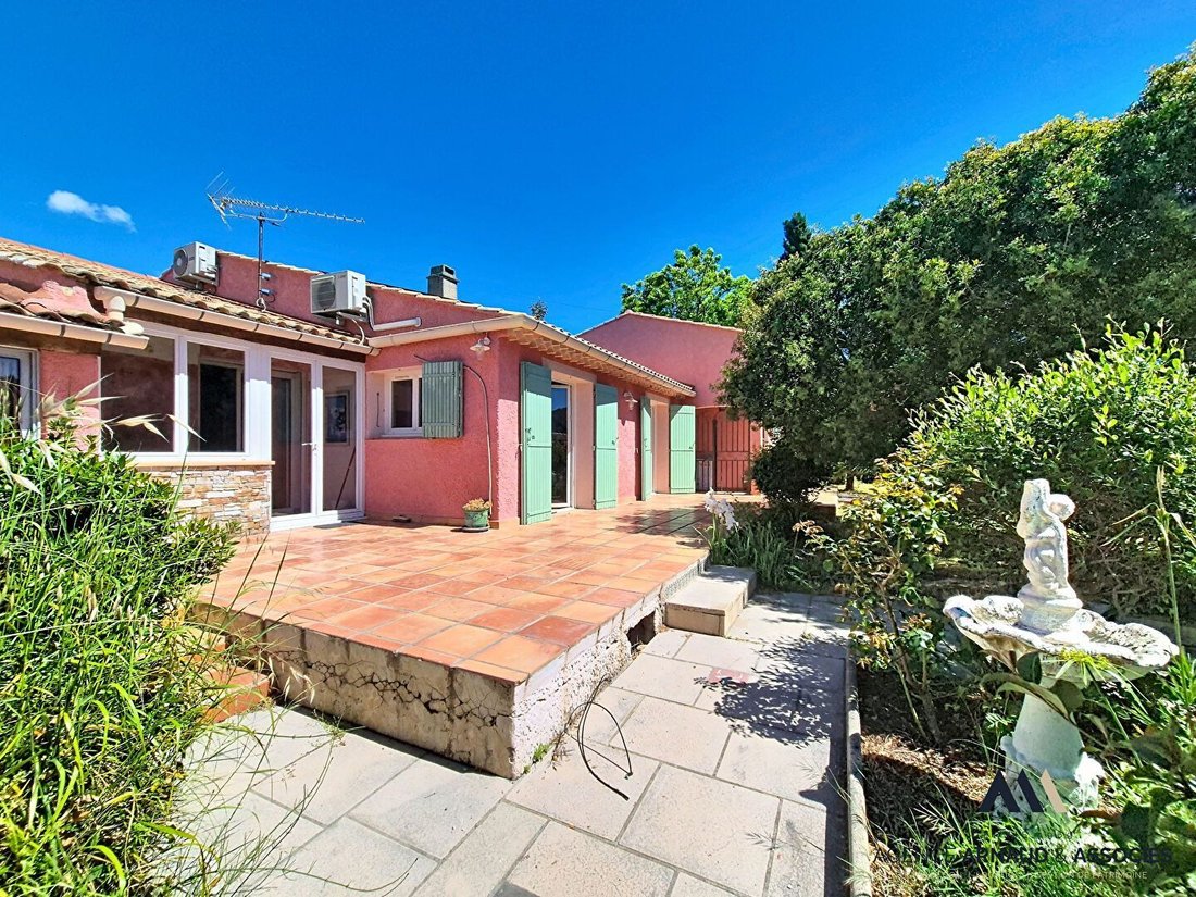House in Les Freres-Les Cancades-Les Ginestes, Le Beausset, France 3 - 18023175