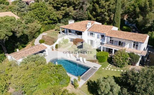 Villa in La Croix-Valmer, Provence-Alpes-Côte d'Azur, France 1