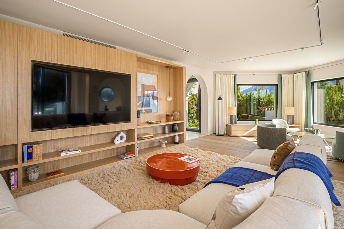 Villa in Nueva Andalucia, Marbella, Spain 5 - 15539419