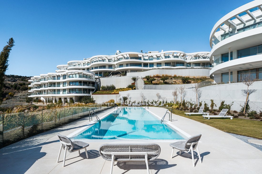 Apartment in Benahavis, Andalusia, Spain 2 - 14253676