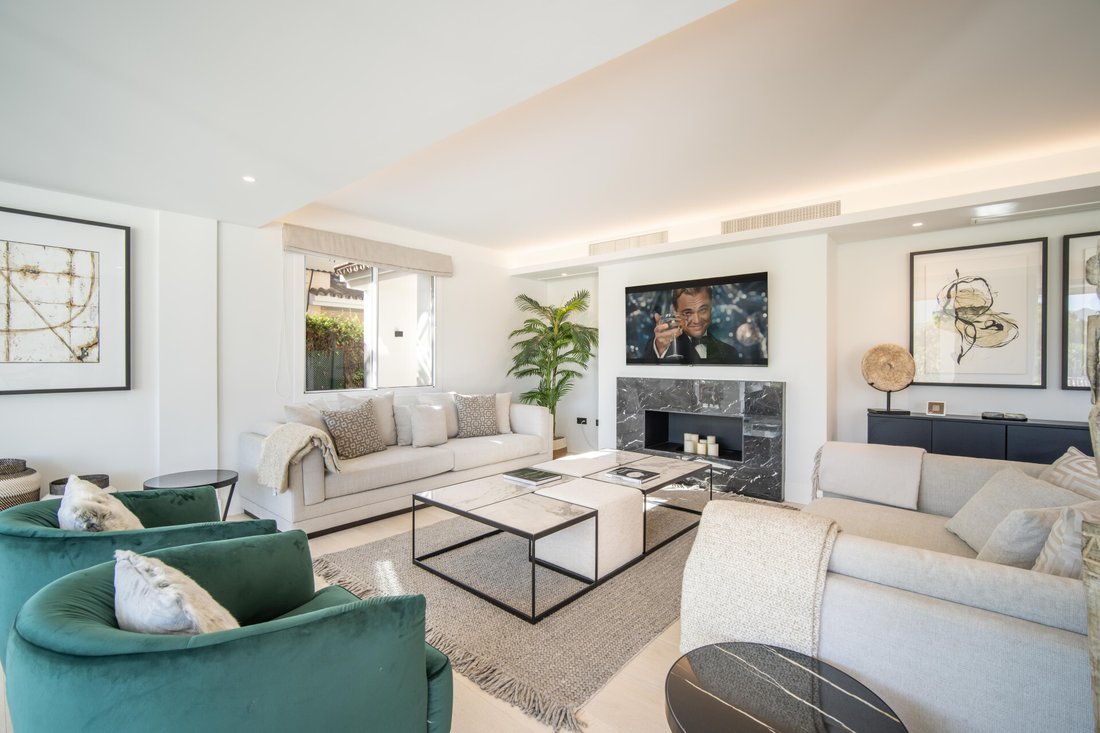 Villa in Nueva Andalucia, Marbella, Spain 4 - 15561309