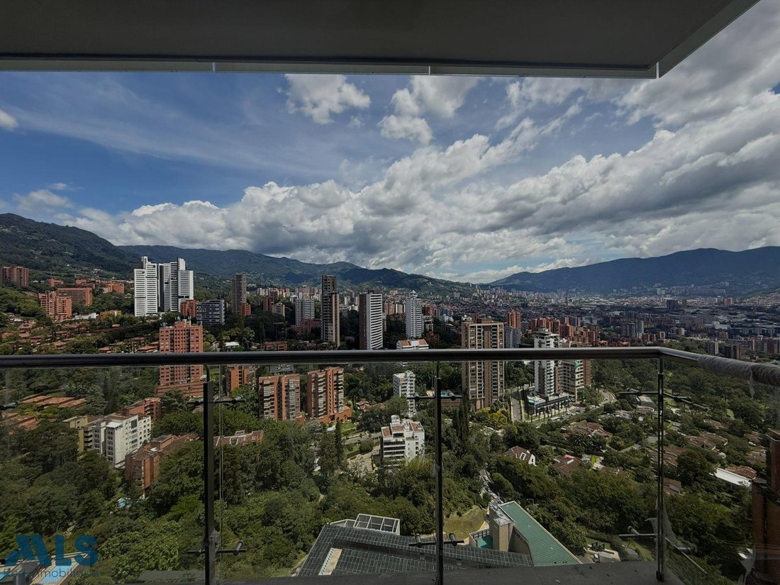 Apartment in Medellín, Antioquia, Colombia 3 - 18023425