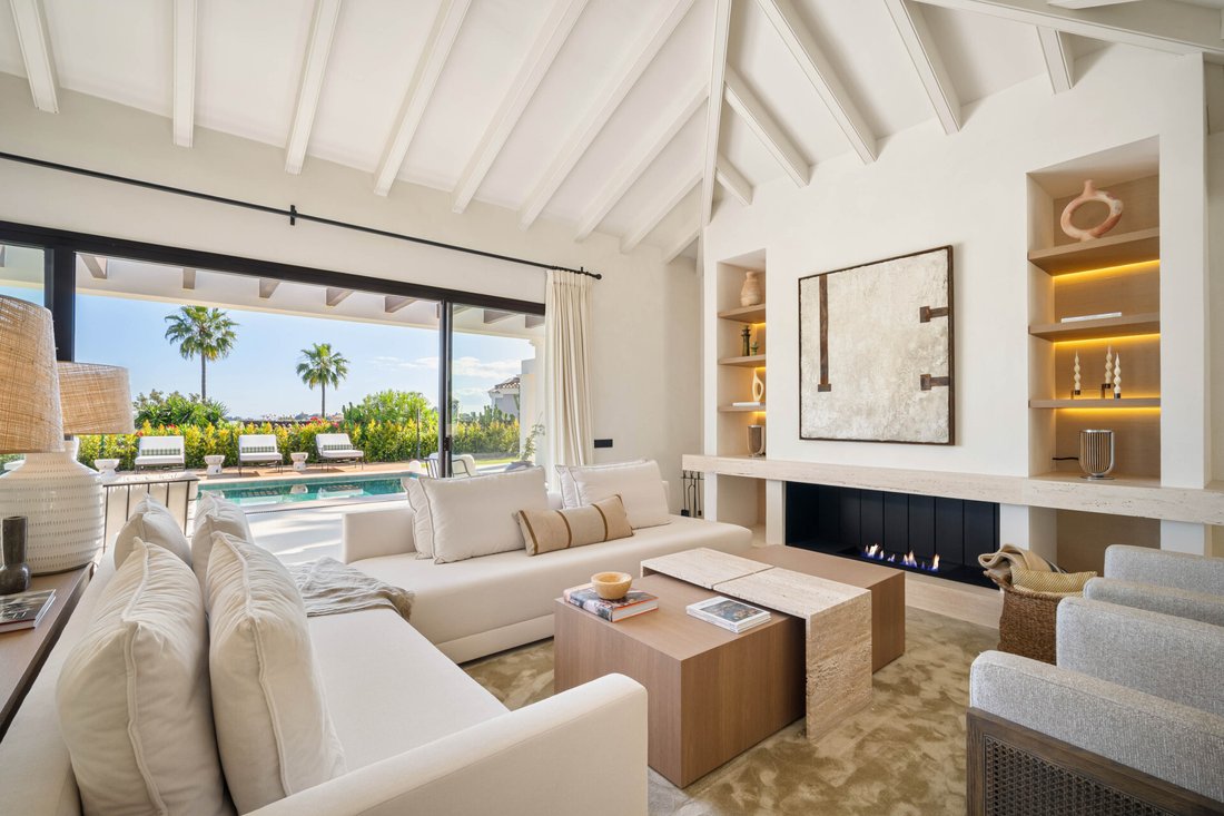 Villa in Nueva Andalucia, Marbella, Spain 4 - 15695992